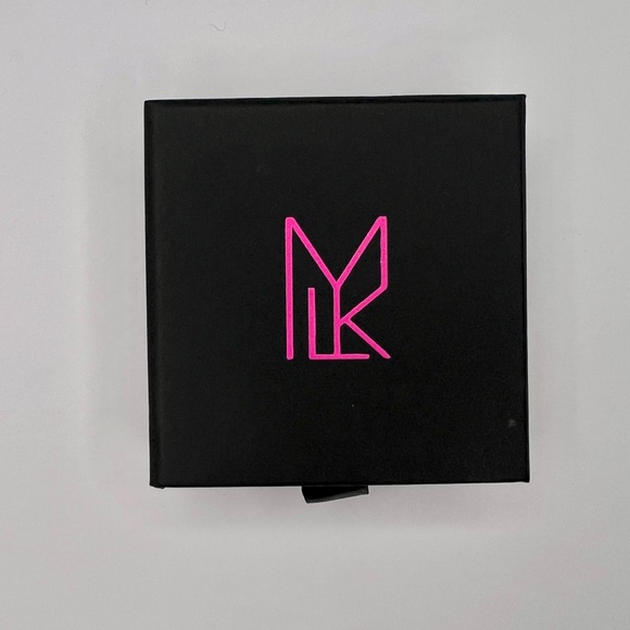 SOLD Givenchy Vintage Maltese cross style brooch with faux pearls - Picture 9 of 9